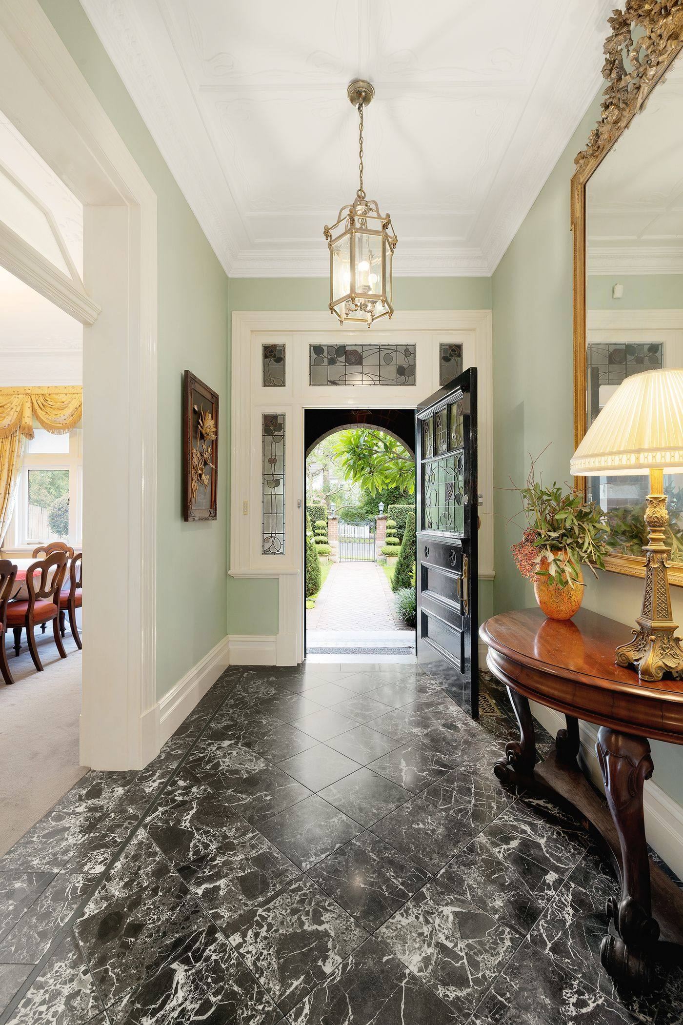 Entrance hall with leadlight front door